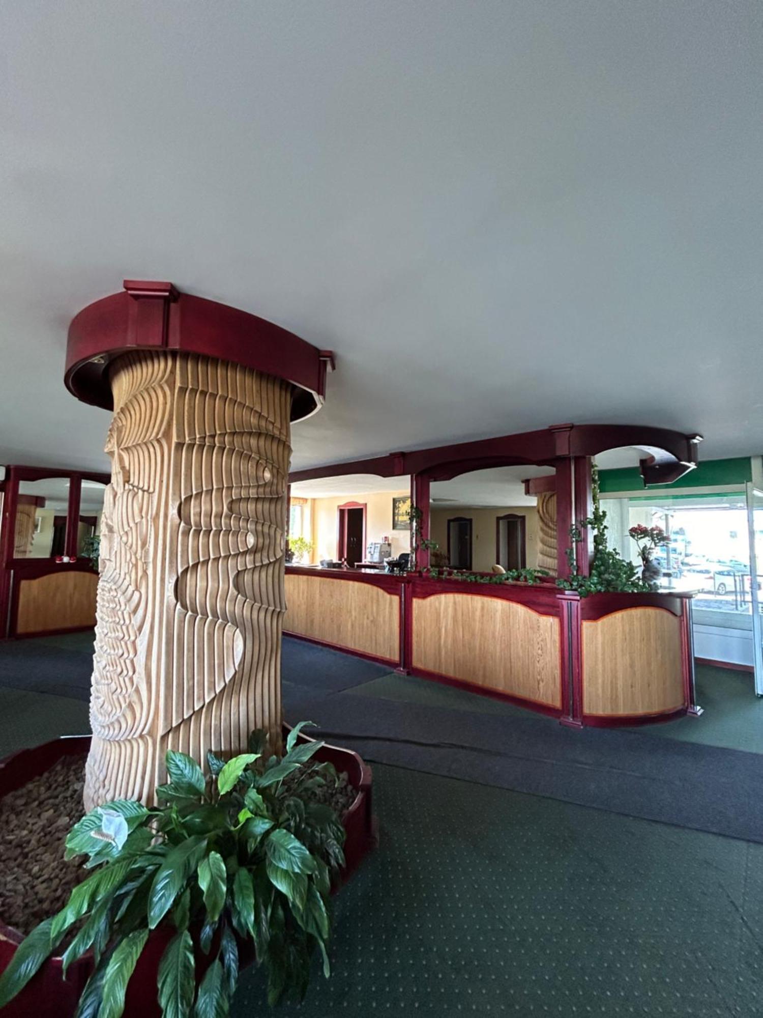 Hotel Talsi Εξωτερικό φωτογραφία