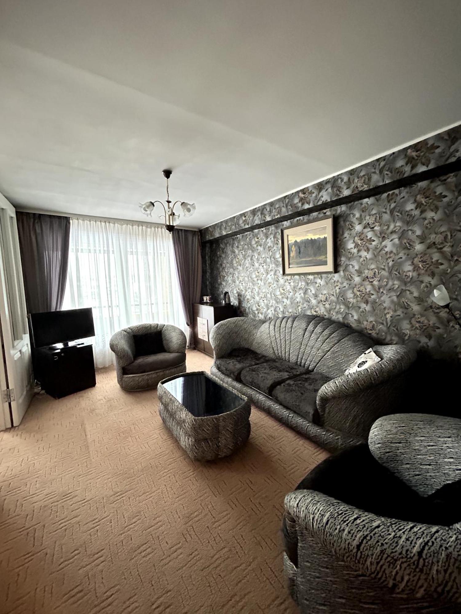 Hotel Talsi Εξωτερικό φωτογραφία
