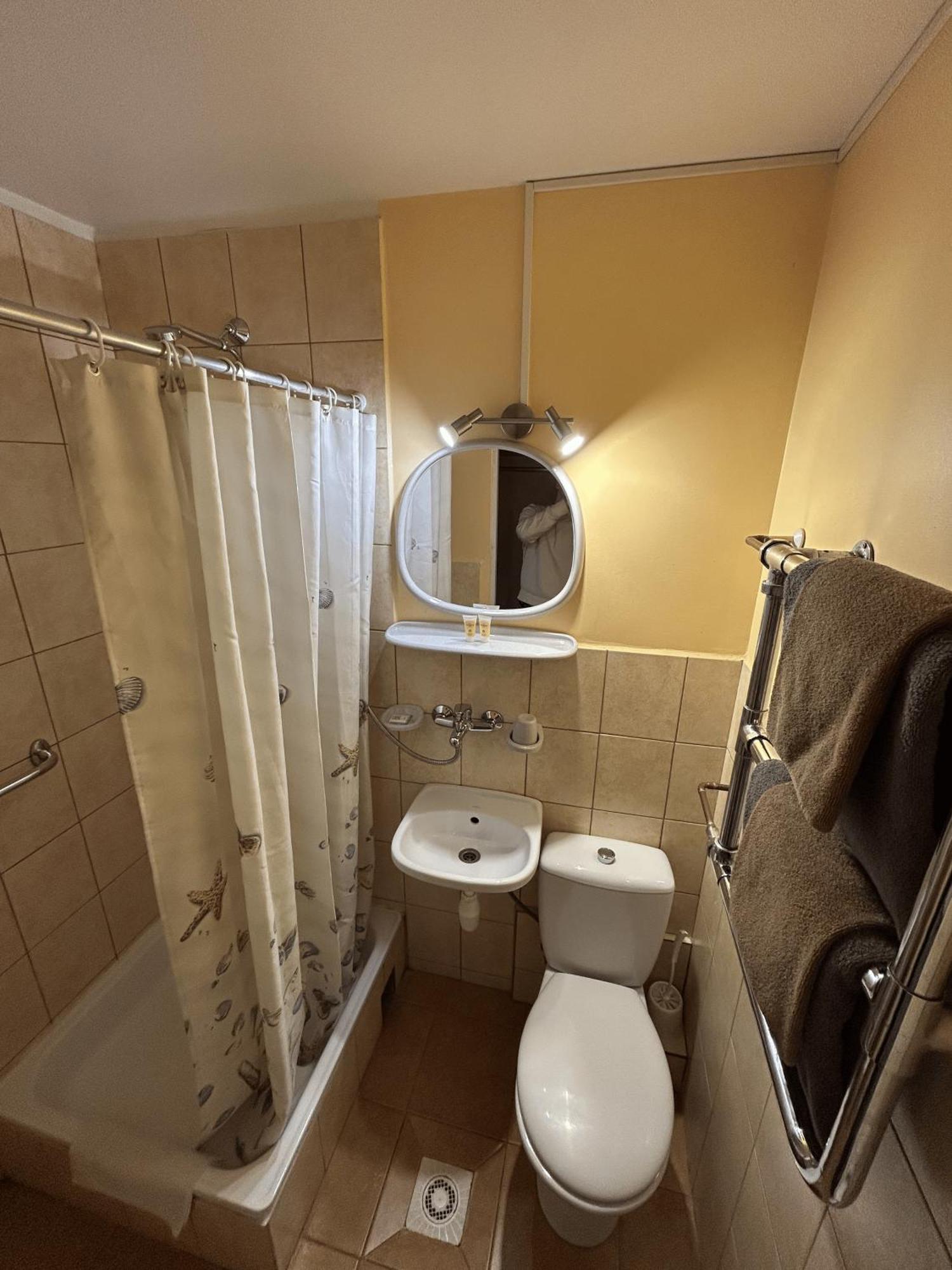 Hotel Talsi Εξωτερικό φωτογραφία